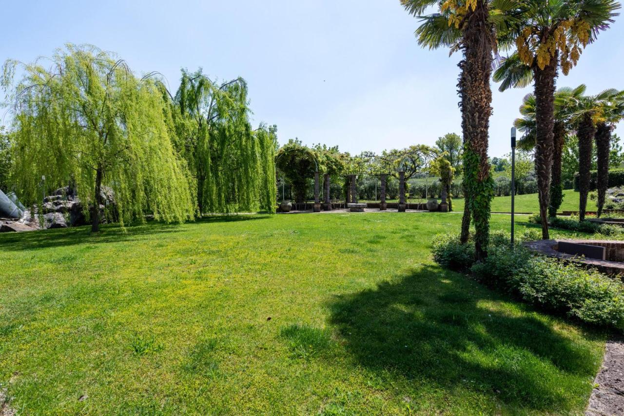 Garda Paradise Country House Лонато Екстер'єр фото